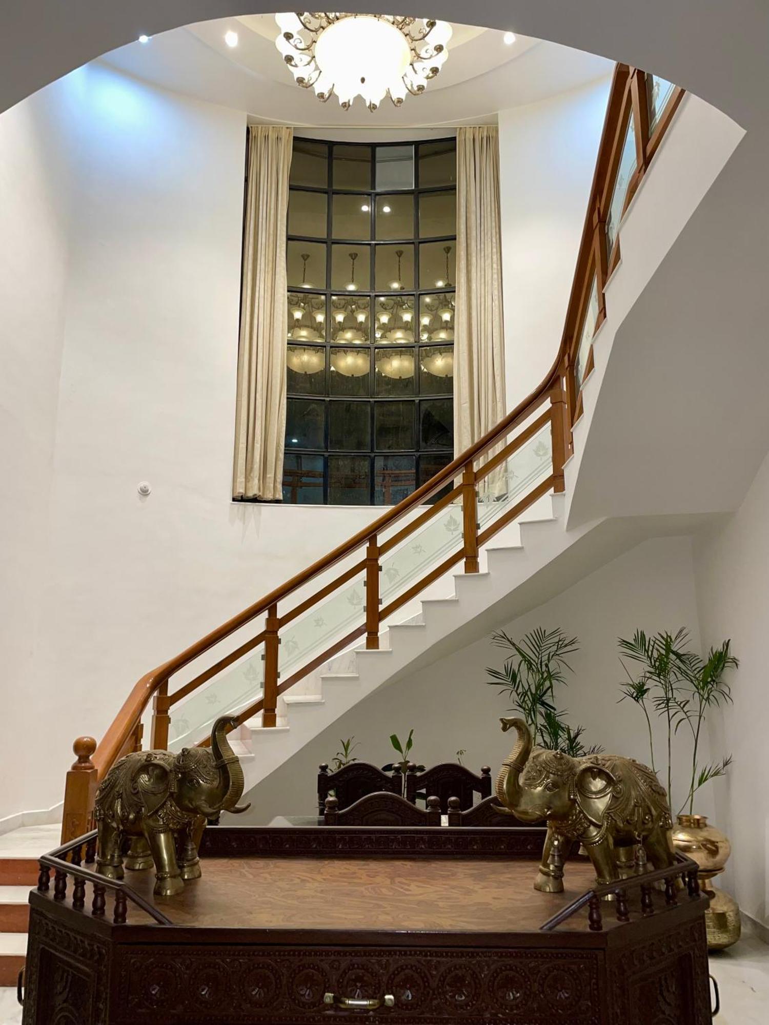 Karni Nivvas - Luxury Redefined Villa Udaipur Ngoại thất bức ảnh