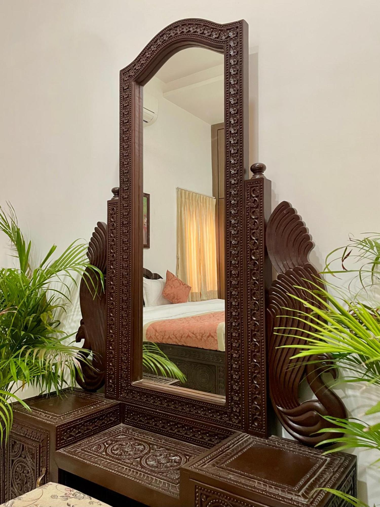 Karni Nivvas - Luxury Redefined Villa Udaipur Ngoại thất bức ảnh