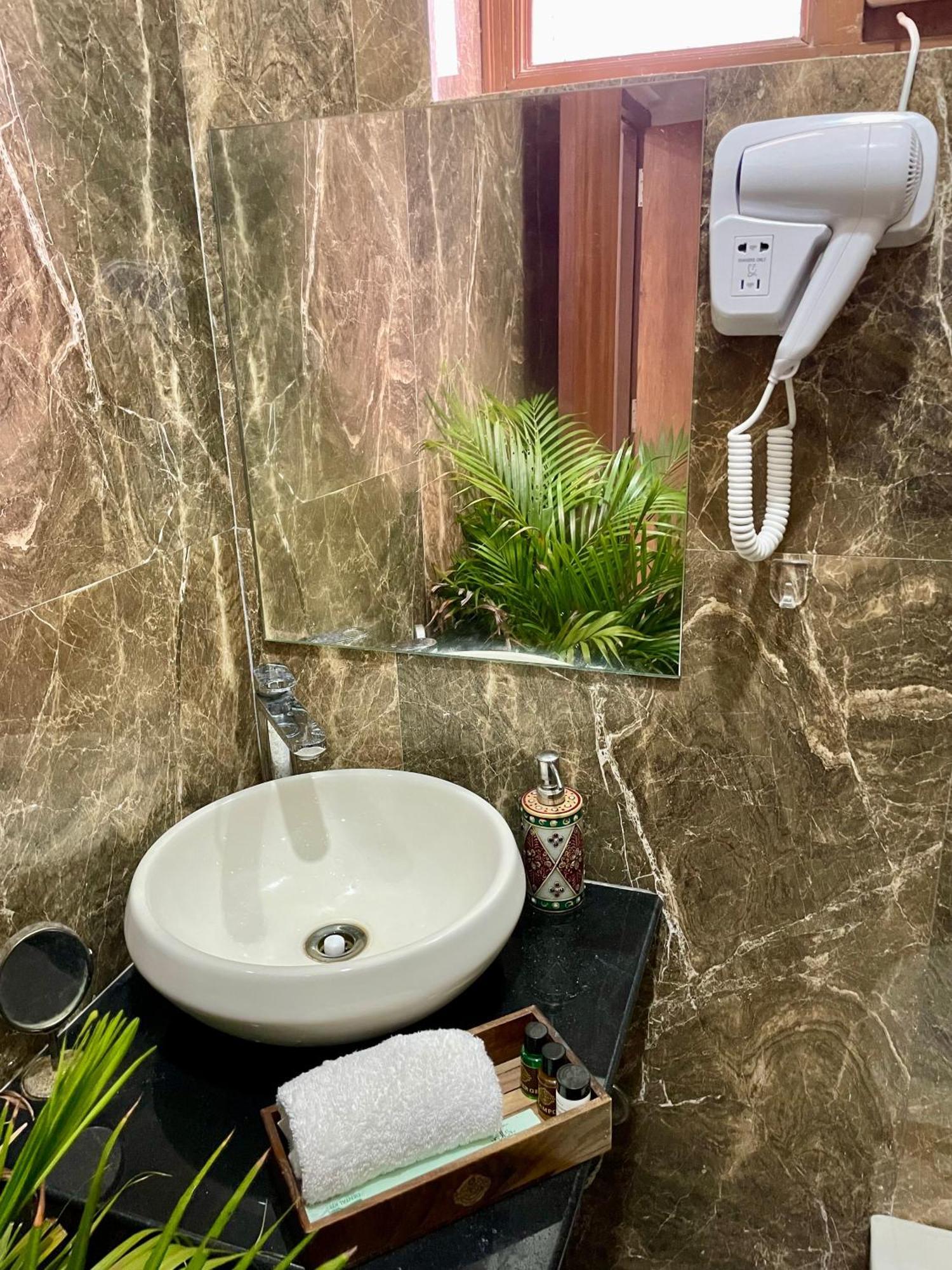 Karni Nivvas - Luxury Redefined Villa Udaipur Ngoại thất bức ảnh